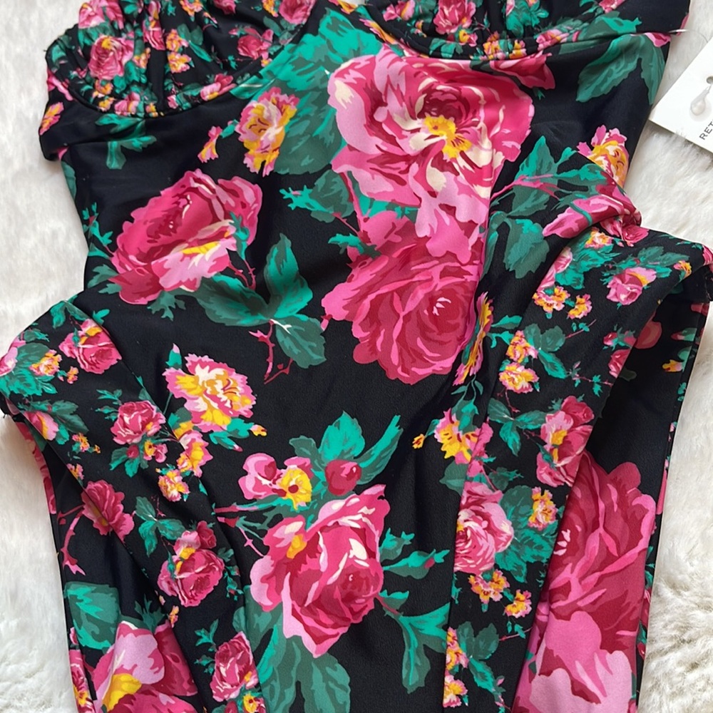 NWT For Love & Lemons one piece SwimSuit - SIZE: XXS - Picture 2 of 6